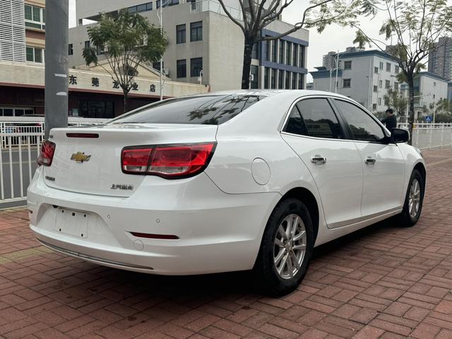 Chevrolet Malibu 2018 530T Automatic Fashion – фото 4
