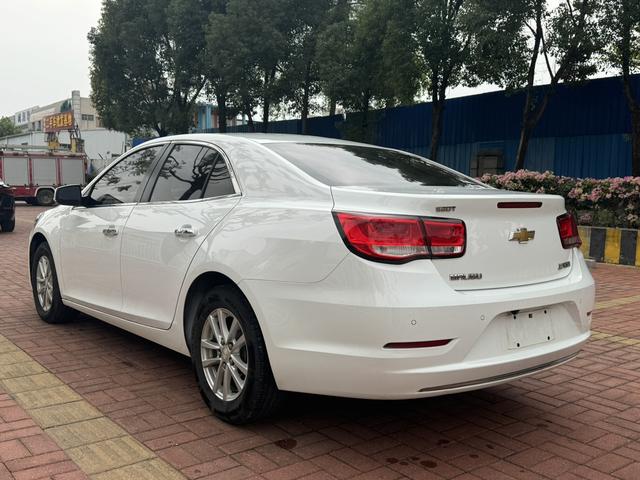 Chevrolet Malibu 2018 530T Automatic Fashion – фото 6