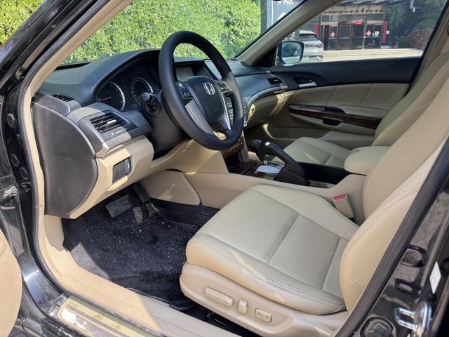Honda Accord 2011 2.4L EX L Navi – фото 4