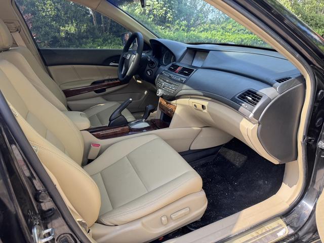 Honda Accord 2011 2.4L EX L Navi – фото 5