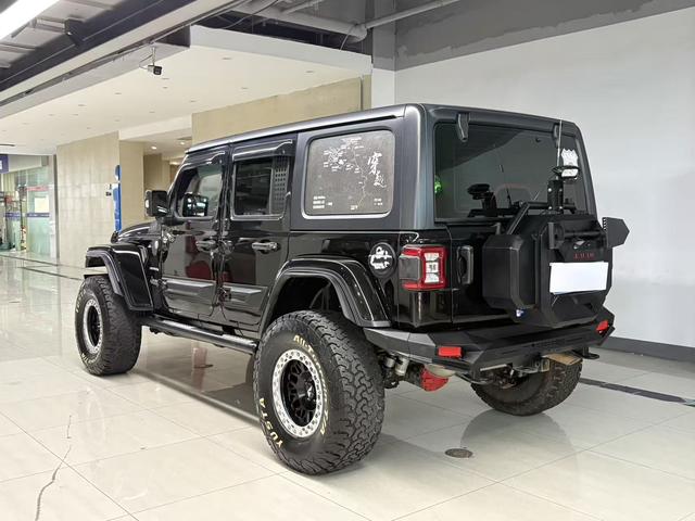 Jeep Wrangler 2019 2.0T Sahara 4-Door China VI – фото 9