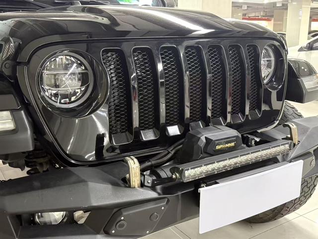 Jeep Wrangler 2019 2.0T Sahara 4-Door China VI – фото 12