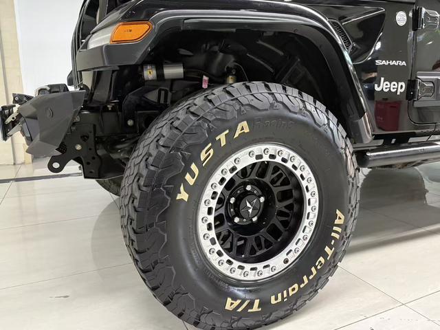 Jeep Wrangler 2019 2.0T Sahara 4-Door China VI – фото 13