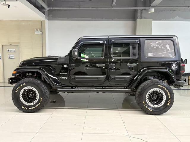 Jeep Wrangler 2019 2.0T Sahara 4-Door China VI – фото 15