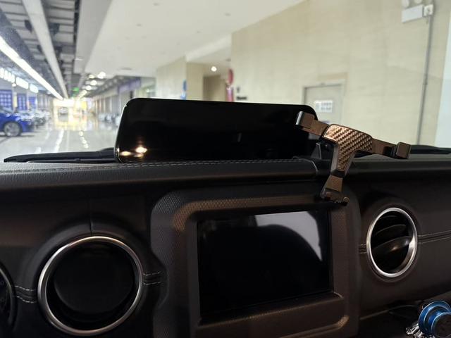 Jeep Wrangler 2019 2.0T Sahara 4-Door China VI – фото 17