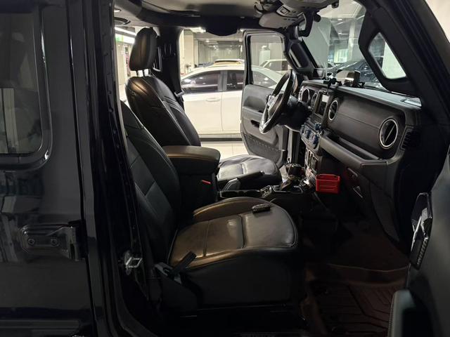Jeep Wrangler 2019 2.0T Sahara 4-Door China VI – фото 27