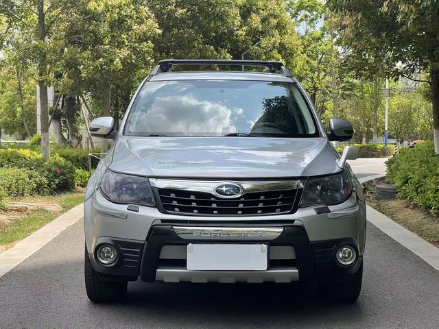 Subaru Forester 2012 модификация Classic 2.5XS автоматическое Спорт Навигация Edition – фото 3