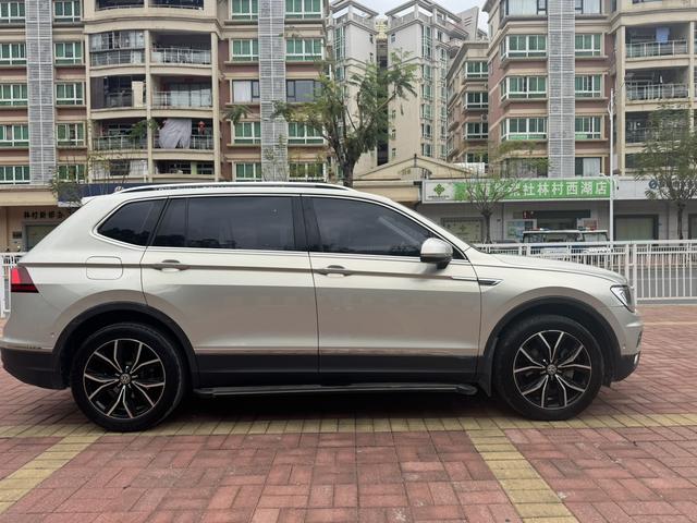 Volkswagen Tiguan L Модель 2019 года 330TSI автоматическое 2WD Smart Dynamic Deluxe Edition Country VI – фото 7