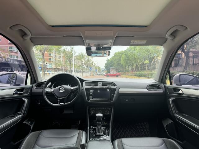 Volkswagen Tiguan L Модель 2019 года 330TSI автоматическое 2WD Smart Dynamic Deluxe Edition Country VI – фото 8
