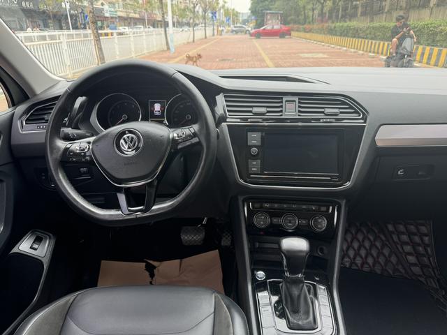 Volkswagen Tiguan L Модель 2019 года 330TSI автоматическое 2WD Smart Dynamic Deluxe Edition Country VI – фото 9