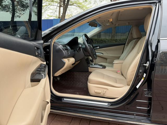 Toyota Camry 2012 модификация Zun Rui 2.5HV Supreme Edition – фото 14