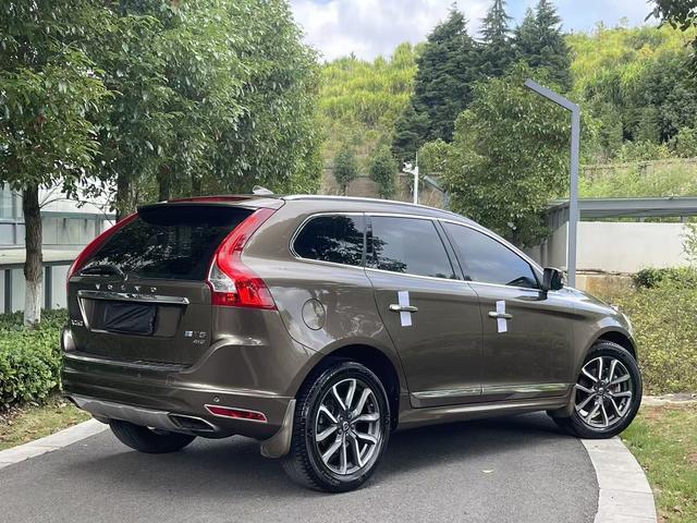 Volvo XC60 2017 модификация T5 AWD Smart Range L Class Edition – фото 8