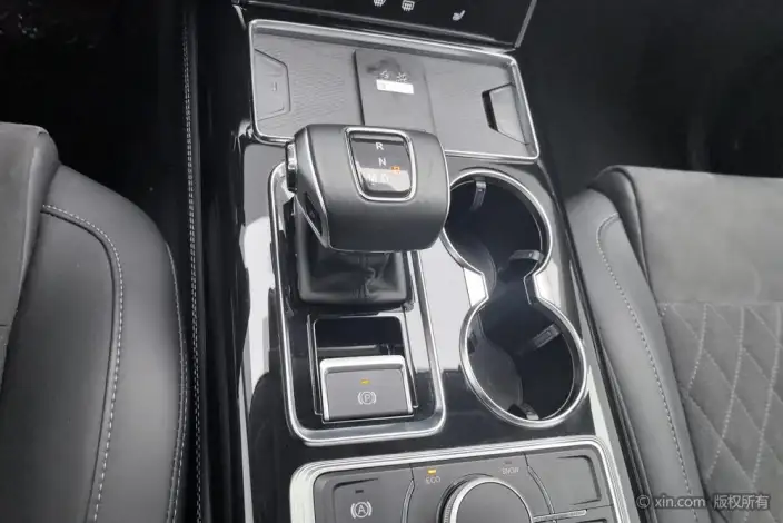 Hongqi HS7 2021 Model 2.0T Automatic 2WD Smart Flag Enjoy Edition – фото 38