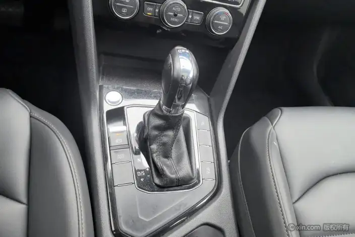 Volkswagen Tharu 2020 Model 280TSI 2WD Comfort Edition China VI – фото 14