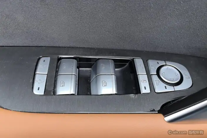 BYD Tang DM 2023 Model DM-i Champion Edition 112KM Exclusive Model – фото 22