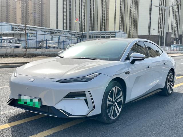 Geely Galaxy E8 2024 665km Starship Voyager