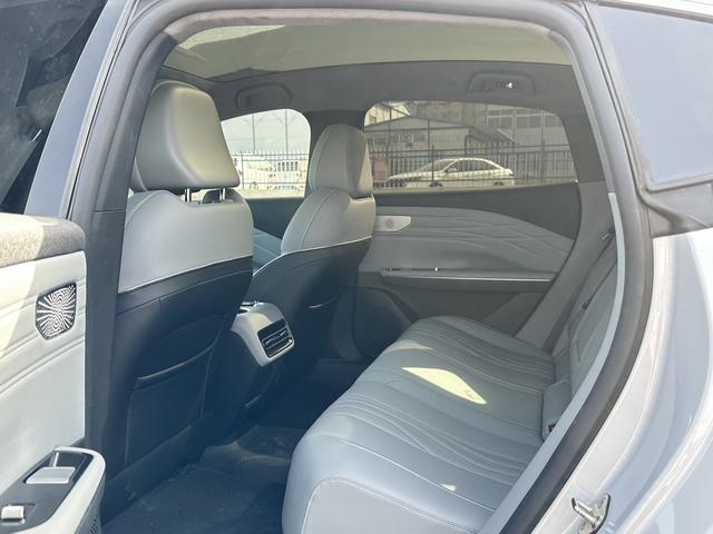 Geely Galaxy E8 2024 665km Starship Voyager – фото 6