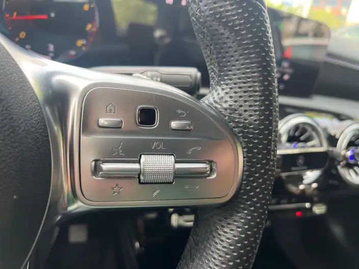 Mercedes-Benz A-class 2021 Model A 200 L Sports sedan Dynamic Edition – фото 19