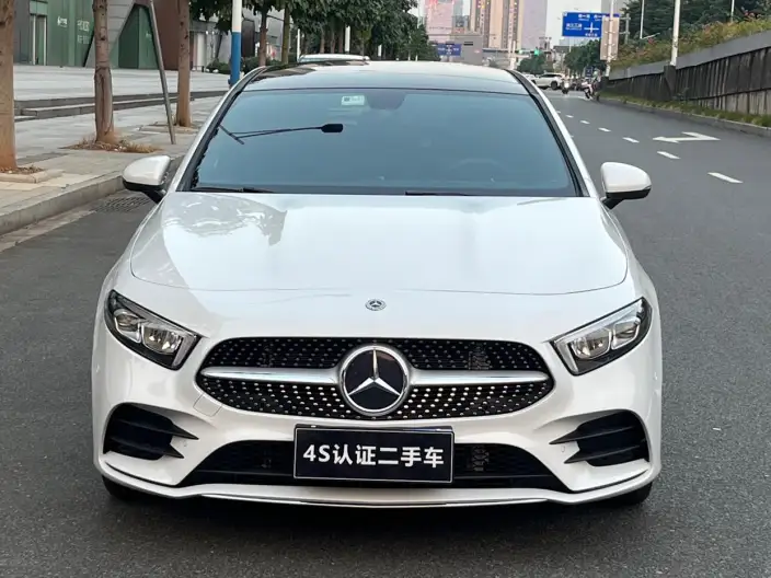 Mercedes-Benz A-class 2021 Model A 200 L Sports sedan Dynamic Edition – фото 43