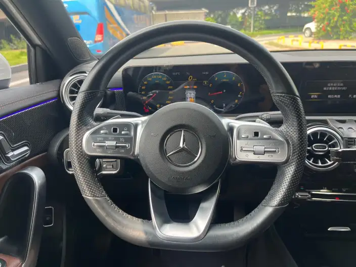 Mercedes-Benz A-class 2021 Model A 200 L Sports sedan Dynamic Edition – фото 55