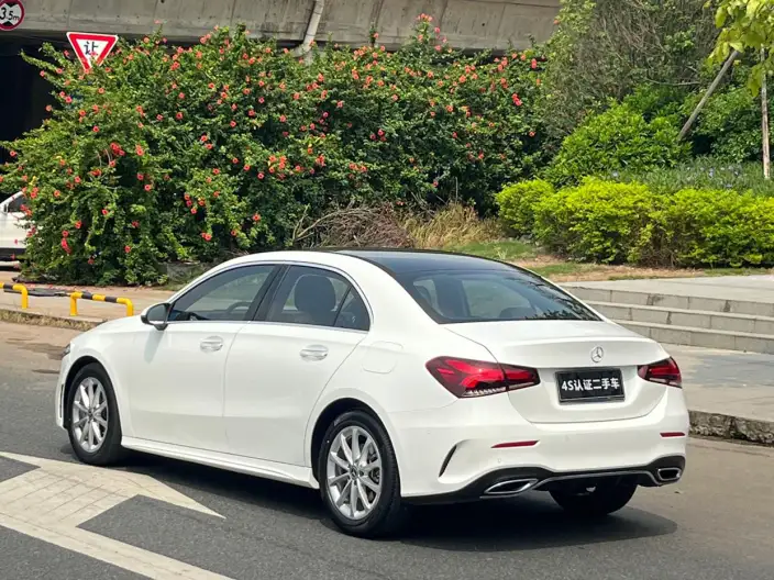 Mercedes-Benz A-class 2021 Model A 200 L Sports sedan Dynamic Edition – фото 84
