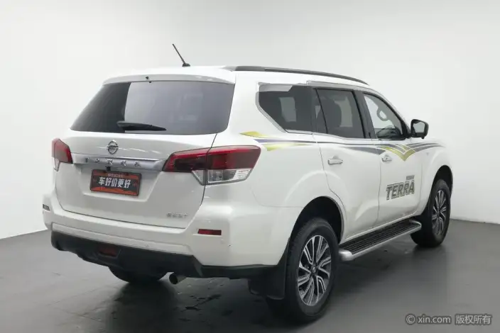 Nissan Terra 2020 Model 2.5L Manual 2WD Elite Edition – фото 4