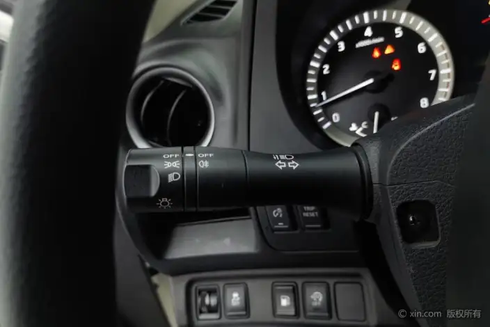 Nissan Terra 2020 Model 2.5L Manual 2WD Elite Edition – фото 17