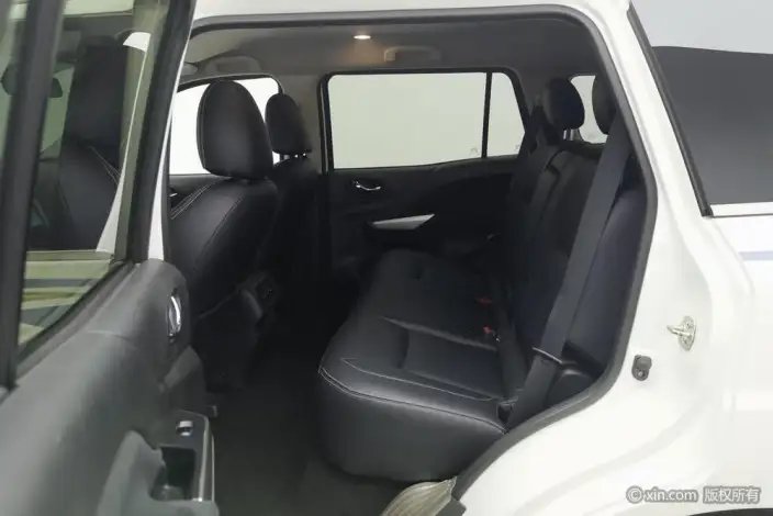 Nissan Terra 2020 Model 2.5L Manual 2WD Elite Edition – фото 19