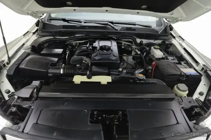Nissan Terra 2020 Model 2.5L Manual 2WD Elite Edition – фото 29