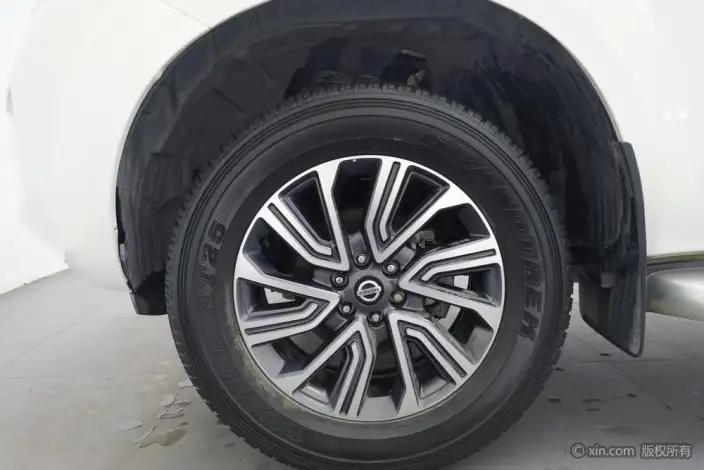 Nissan Terra 2020 Model 2.5L Manual 2WD Elite Edition – фото 32