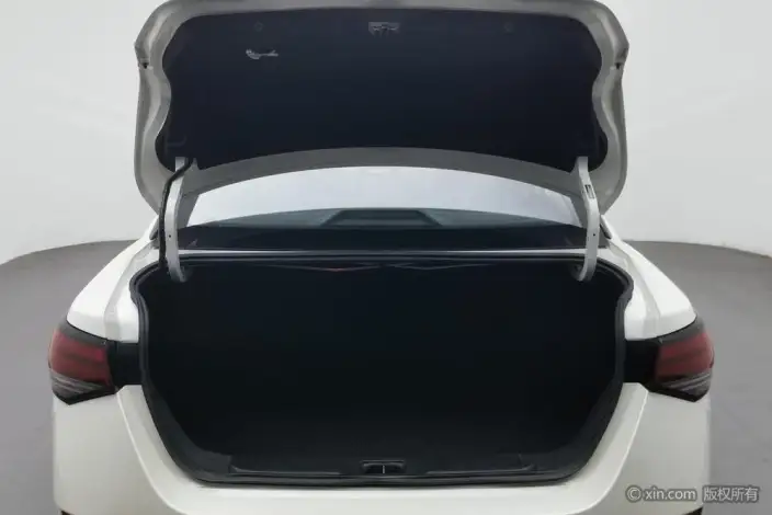 Nissan Sylphy 2020 Model Facelift 1.6L XL CVT Yuexiang Edition – фото 23