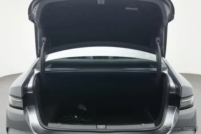 BYD Destroyer 05 2024 Model Honor Edition DM-i 55KM Luxury Model – фото 23
