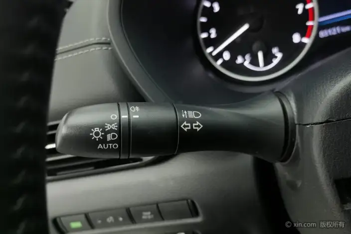Nissan Sylphy 2023 Model 1.6L CVT Yuexiang Edition – фото 16