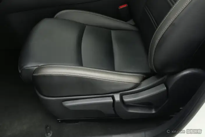 Nissan Sylphy 2023 Model 1.6L CVT Yuexiang Edition – фото 18