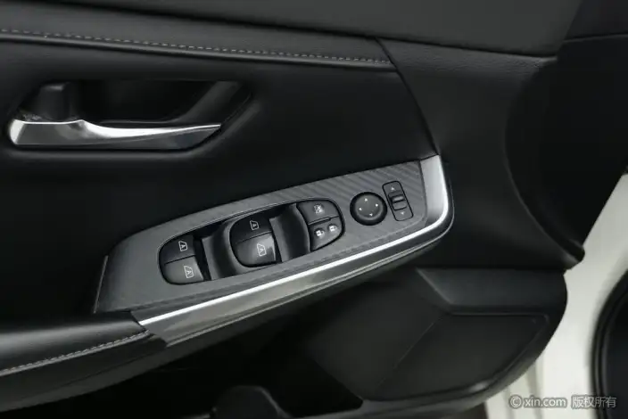 Nissan Sylphy 2023 Model 1.6L CVT Yuexiang Edition – фото 22