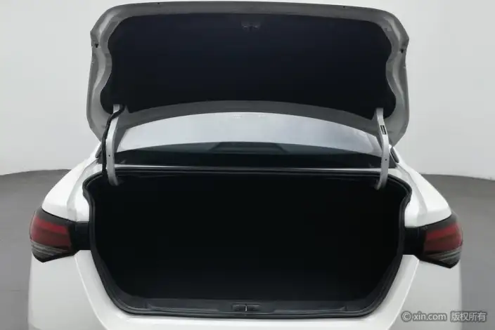 Nissan Sylphy 2023 Model 1.6L CVT Yuexiang Edition – фото 23