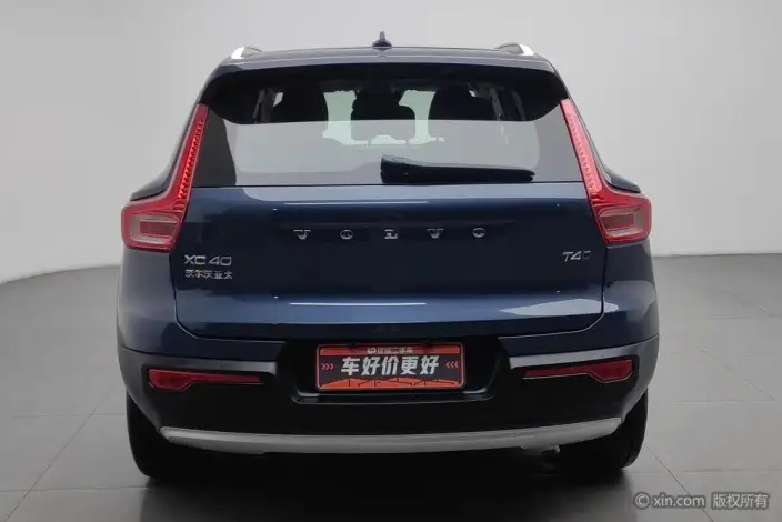 Volvo XC40 2022 Model T4 4WD Zhixing Fashion Edition – фото 3