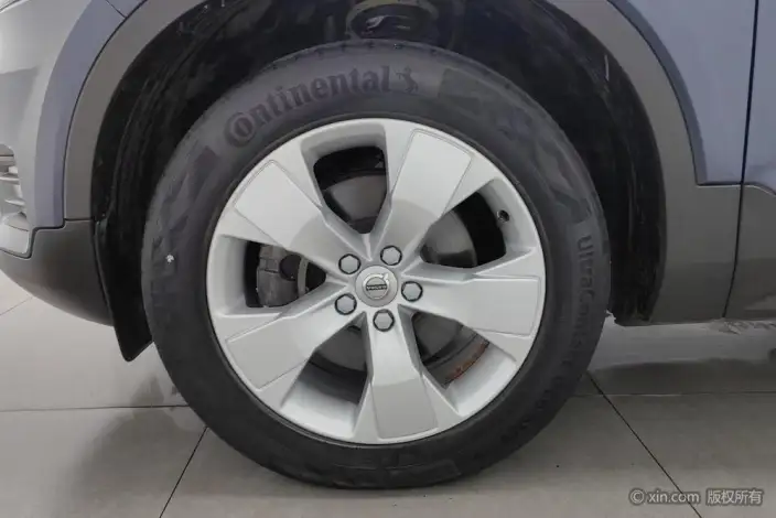Volvo XC40 2022 Model T4 4WD Zhixing Fashion Edition – фото 8