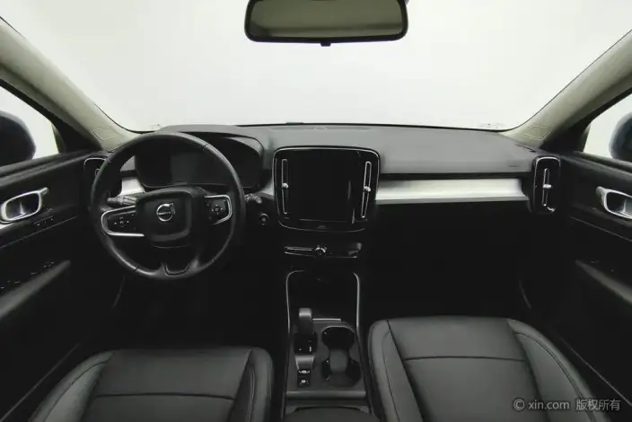 Volvo XC40 2022 Model T4 4WD Zhixing Fashion Edition – фото 14