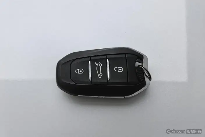 PEUGEOT 408 2022 Model 1.6T Dream Edition – фото 6