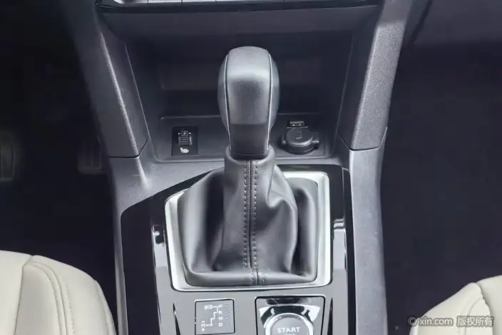 PEUGEOT 408 2022 Model 1.6T Dream Edition – фото 39