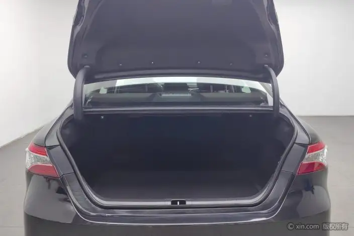 Toyota Camry 2021 Model Hybrid 2.5HG Deluxe Edition – фото 23