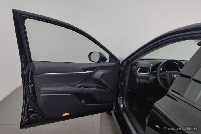 Toyota Camry 2021 Model Hybrid 2.5HG Deluxe Edition – фото 45