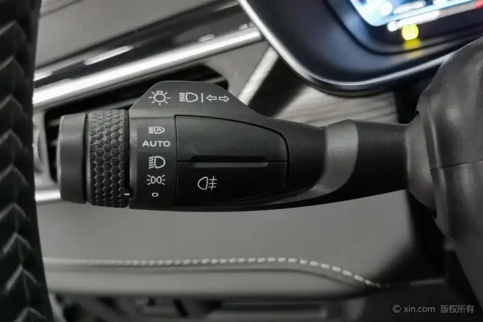 Geely Boyue 2020 Model 1.8TD DCT Smart Prestige PRO – фото 15