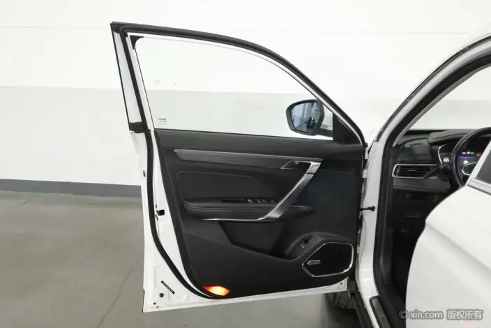 Geely Boyue 2020 Model 1.8TD DCT Smart Prestige PRO – фото 21