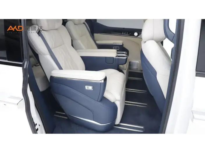 ZEEKR 009 2024 Model VI seat Executive Edition 4WD 108kWh – фото 9