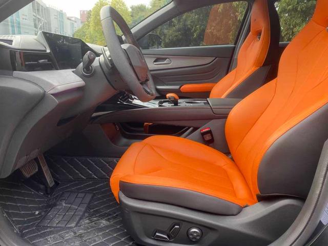 Changan UNI-V 2025 модификация Third generation 1.5T 500Bar Prestige – фото 4