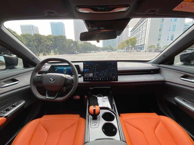 Changan UNI-V 2025 модификация Third generation 1.5T 500Bar Prestige – фото 6