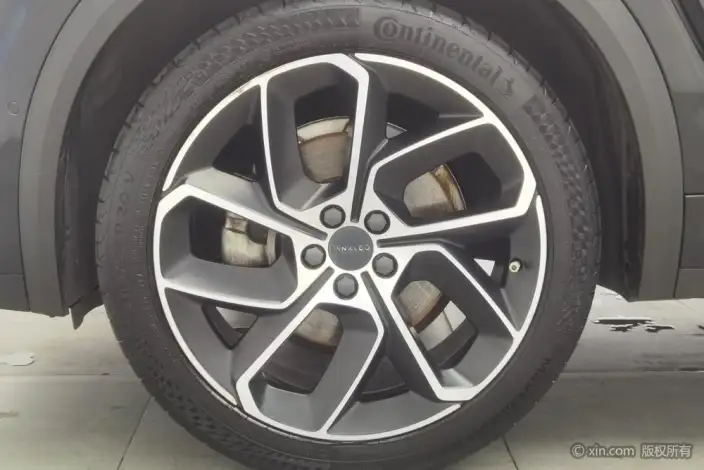 Lynk & Co 05 2022 Model 2.0TD 2WD Shine Halo – фото 8