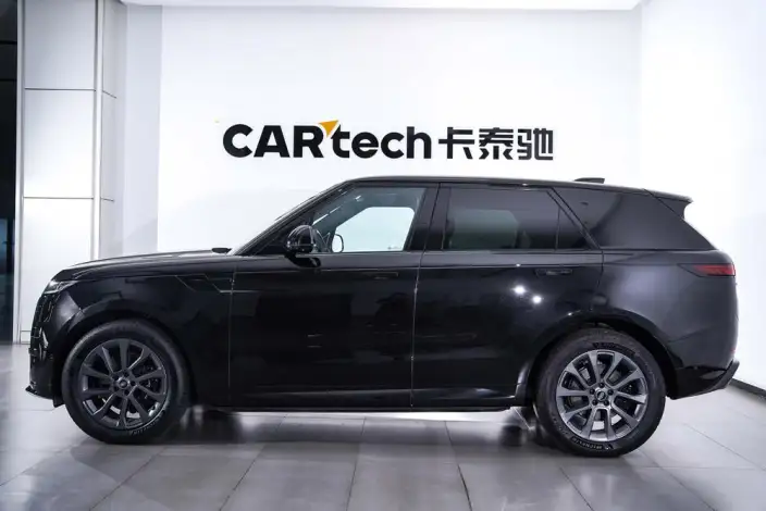 Range Rover Sport 2023 Model 3.0 L6 DYNAMIC SE – фото 3